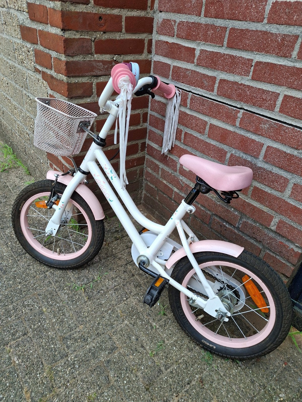Roze kinderfiets met mandje, Ophalen, Terugtraprem, Zijwieltjes, Gebruikt