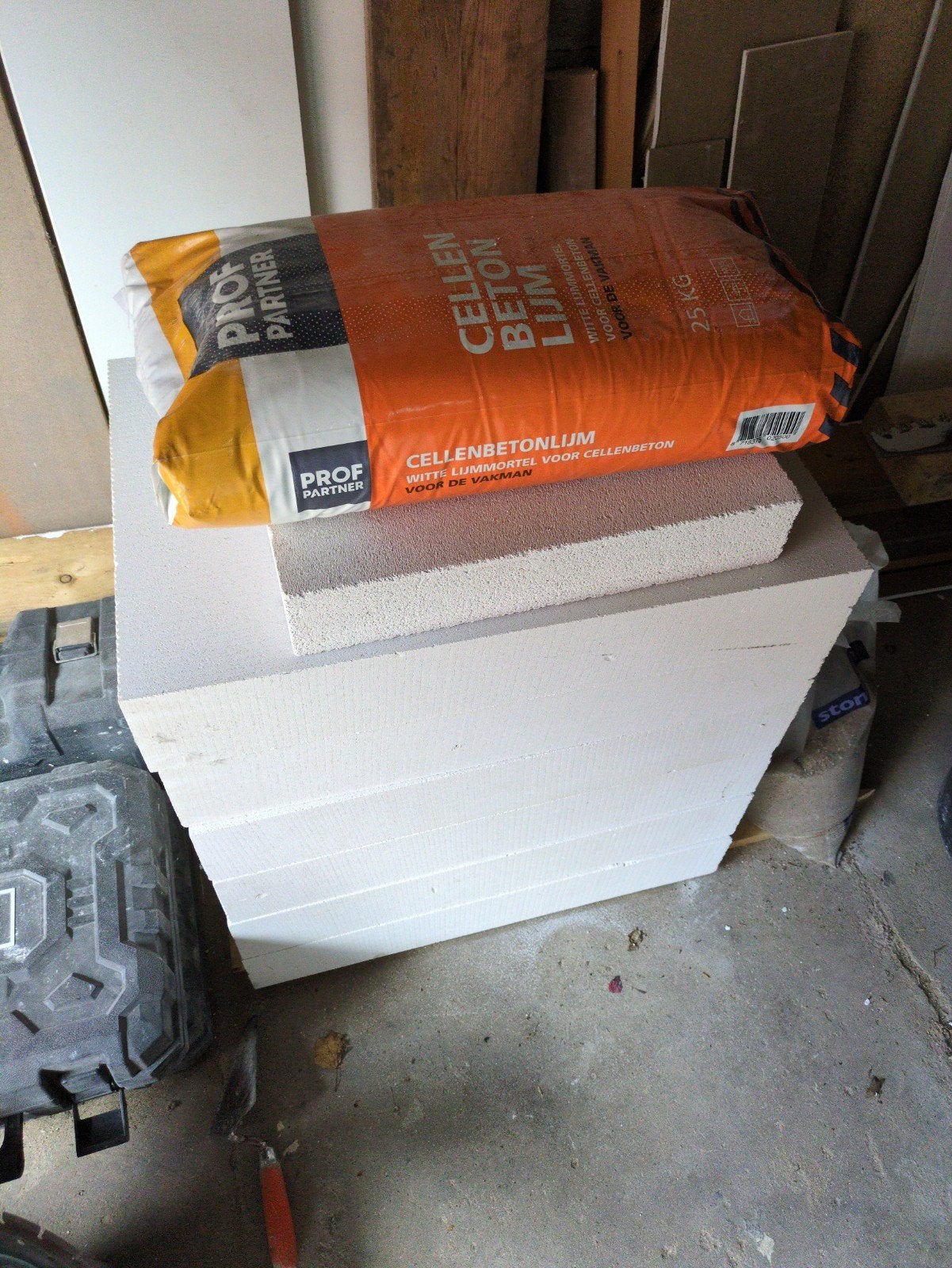 Cellenbeton, Ytong, gasbeton + lijm 25kg, Ophalen, Zo goed als nieuw