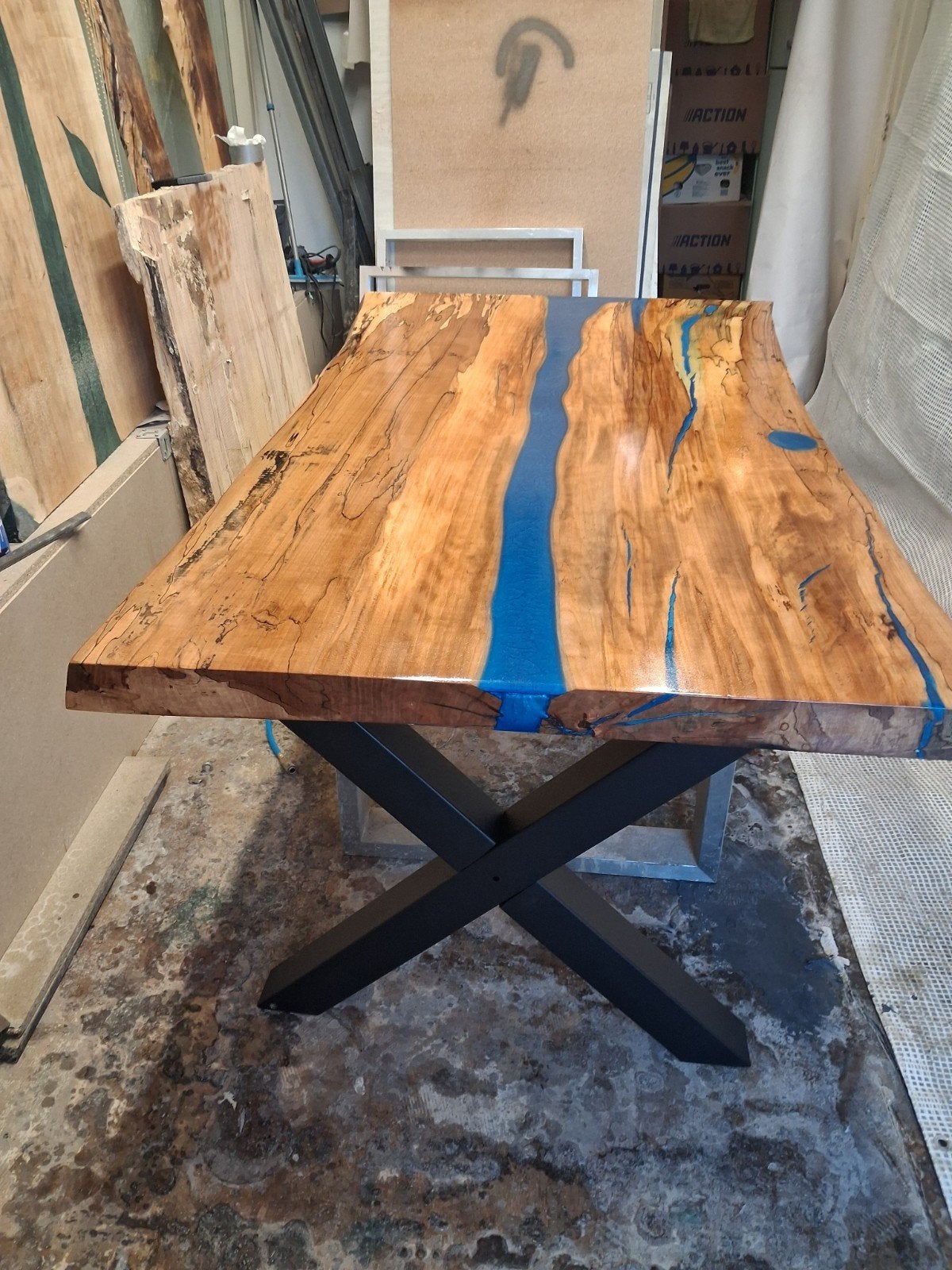 mooie epoxy tafel, Huis en Inrichting, Ophalen of Verzenden, Rechthoekig, 200 cm of meer, 50 tot 100 cm