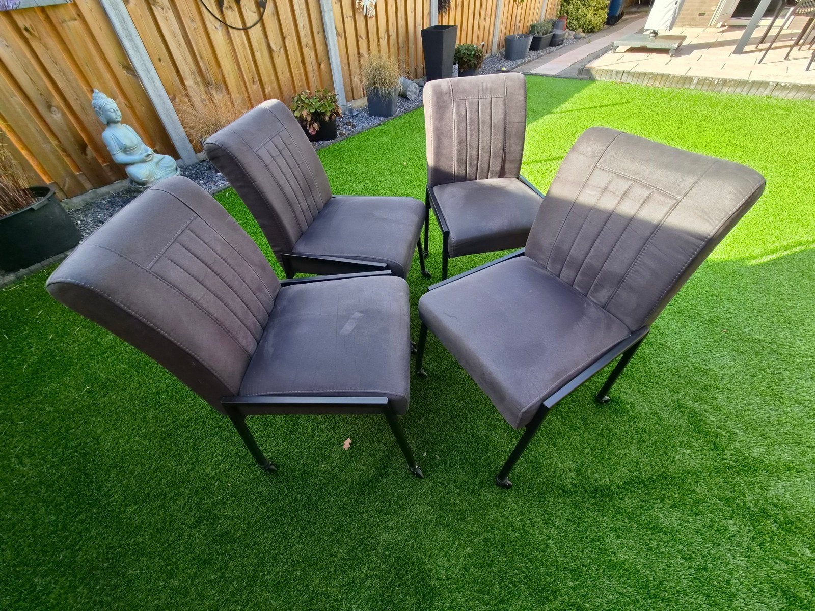 Set van 4 donkergrijze eetkamerstoelen op wieltjes, Ophalen, Gebruikt, Metaal, Vier