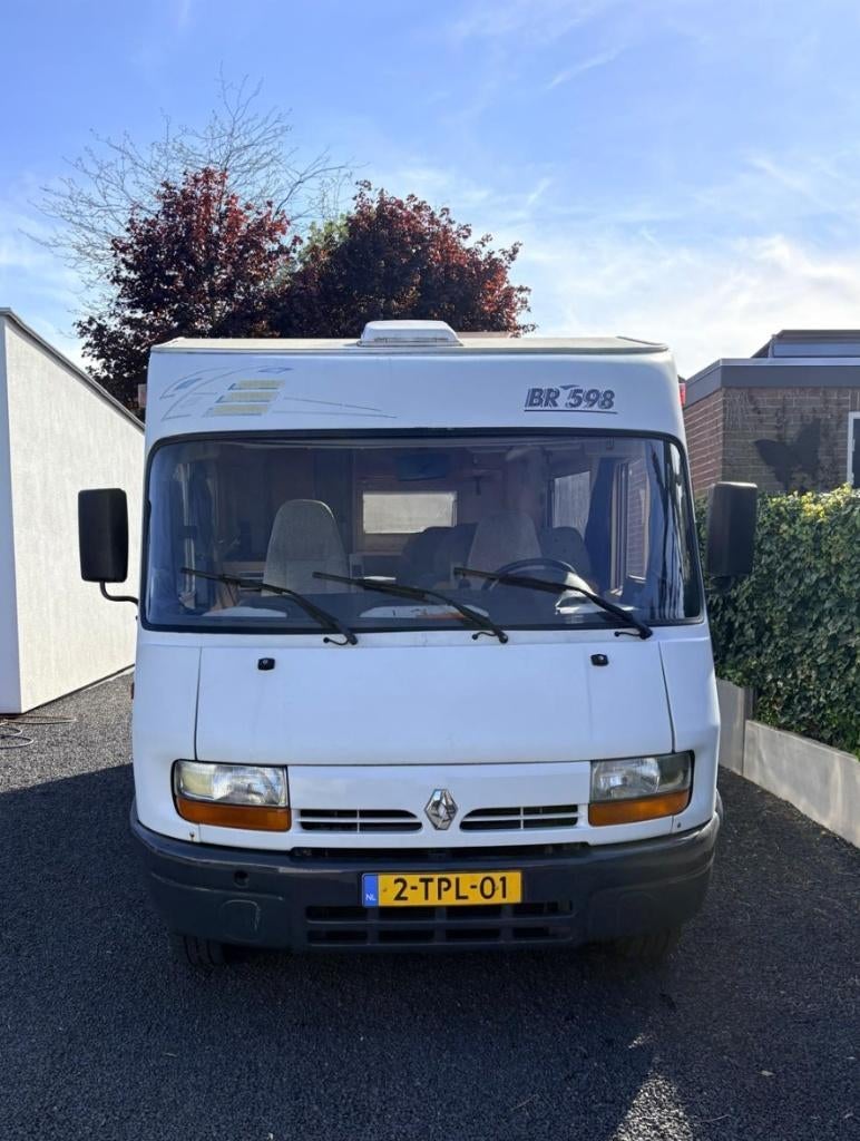 Foto 5 van Topstaat: 6-persoons Hymer BR598 camper | APK: maart 2027