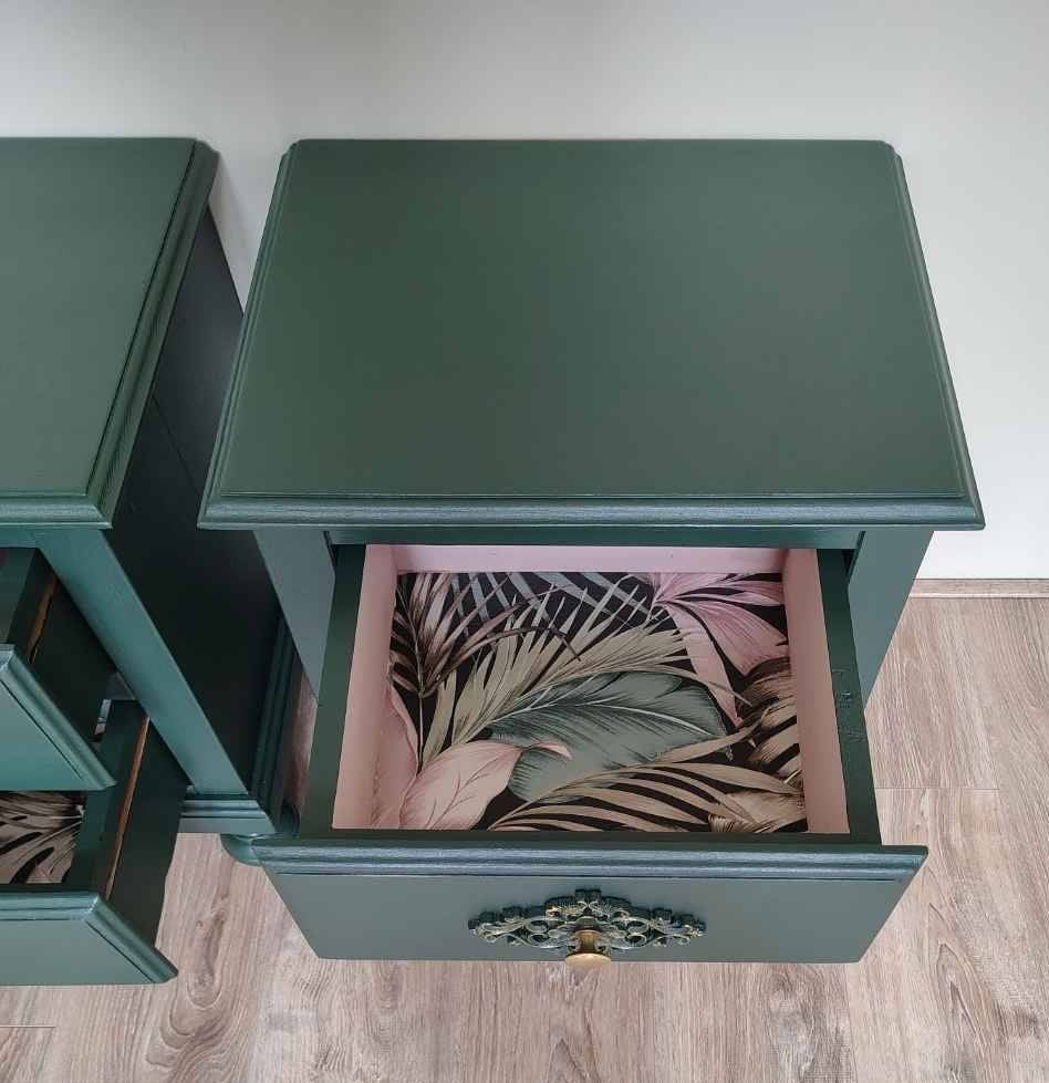 Foto 6 van Luxe set vintage grenen nachtkastjes 2 stuks