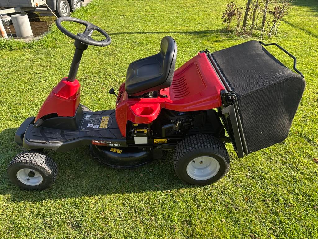MTD Minirider 60 RDE Zitmaaier - Zo goed als nieuw, Tuin en Terras, Grasmaaiers, Ophalen, Cirkelmaaier, Gebruikt, Opvangbak