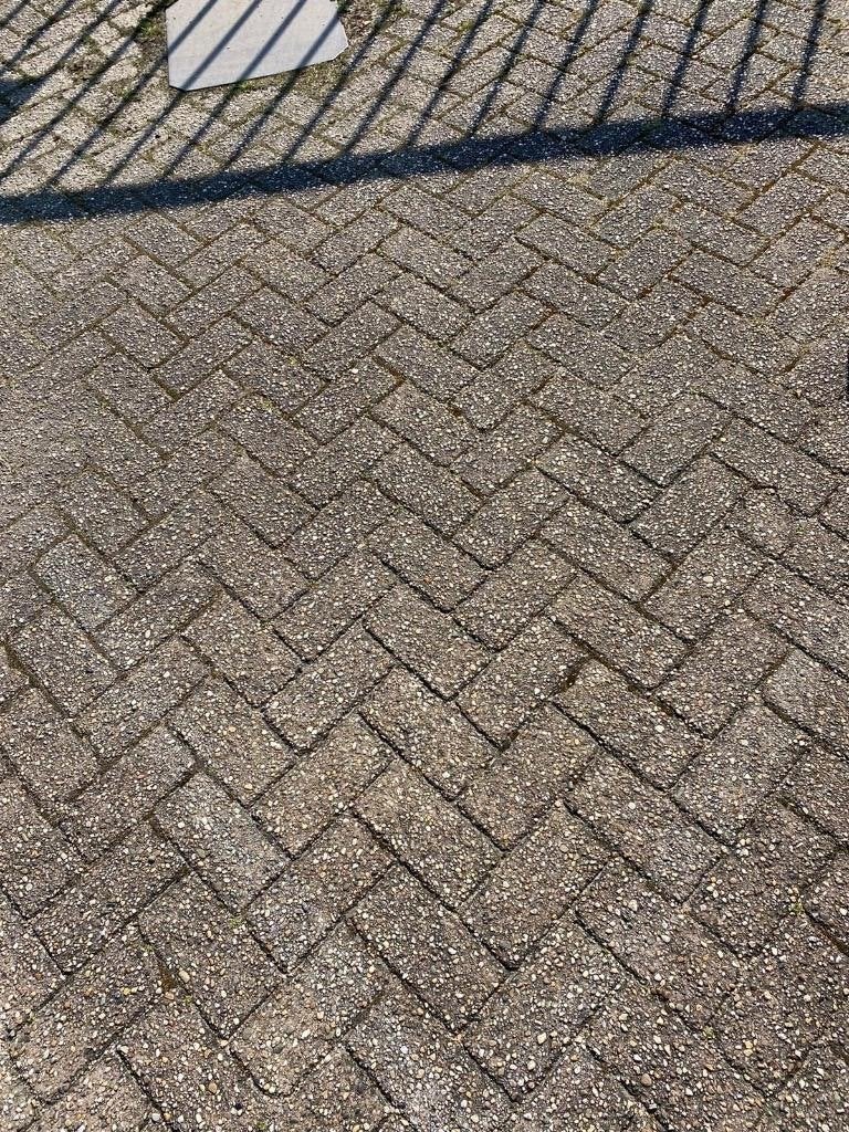 Gebruikte betonnen klinkers, Tuin en Terras, Ophalen, Gebruikt, Klinkers, 10 m² of meer