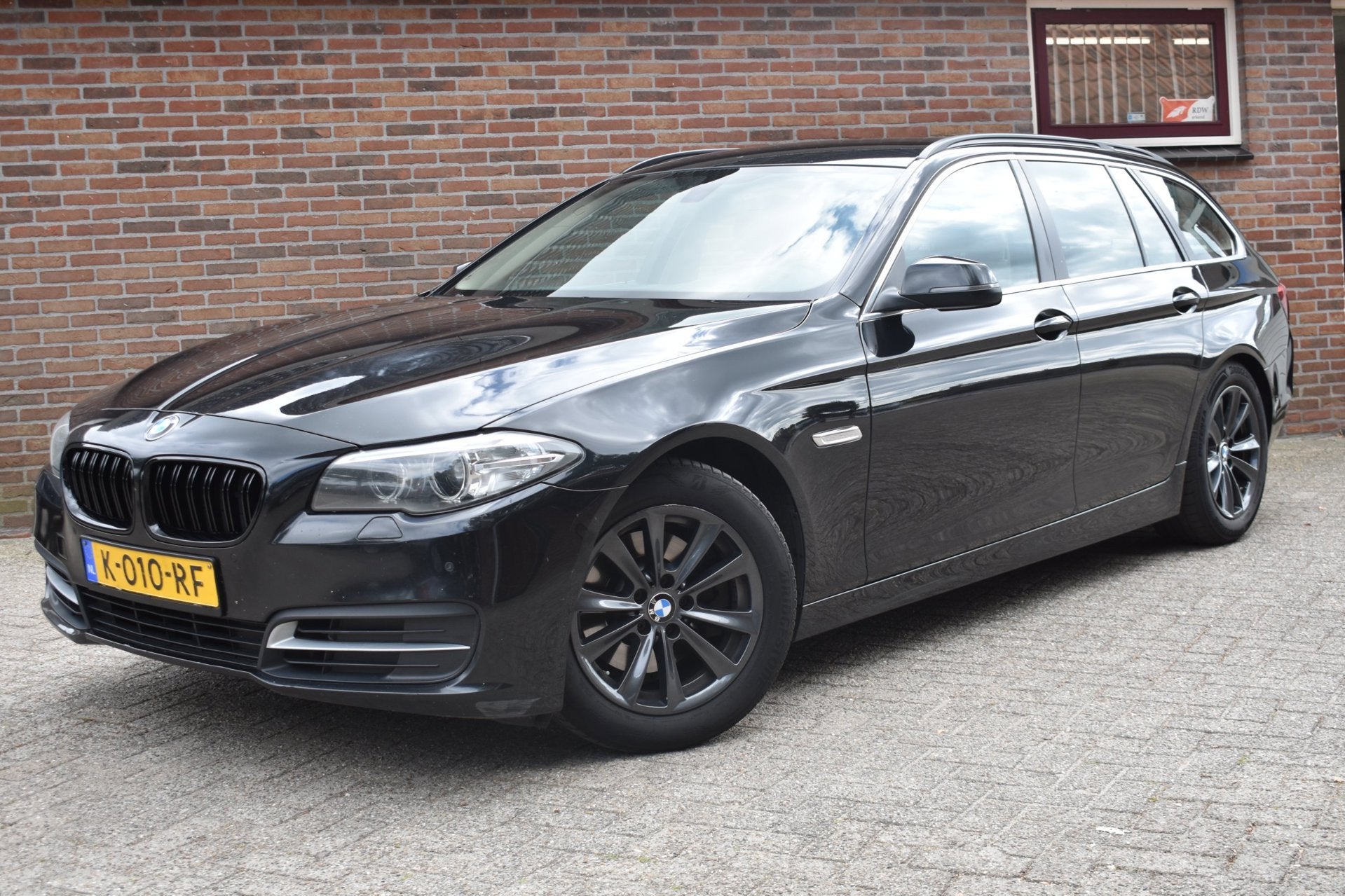 BMW 5-serie Touring 520d High Executive, Auto's, BMW, Automaat, Achterwielaandrijving, 2000 kg, Leder