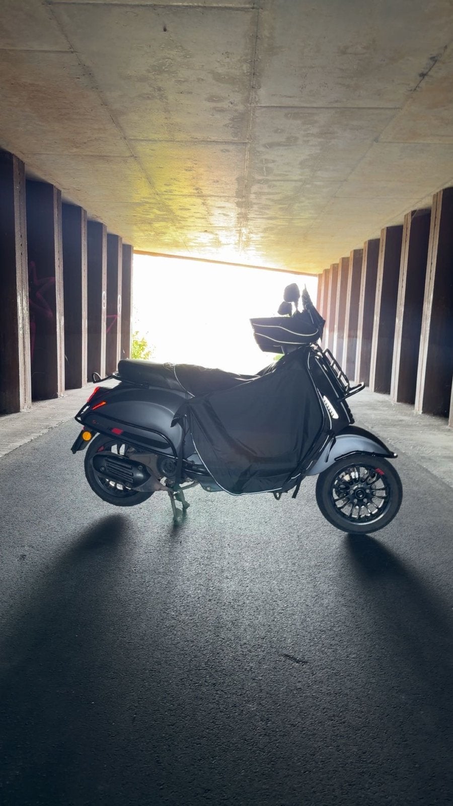 Vespa sprint, Ophalen, Zo goed als nieuw, Benzine
