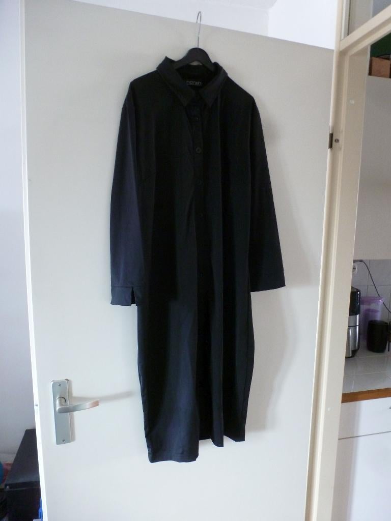 ZOMER travelstof NORAH jurk zwart 42 -GRATIS zend, Verzenden, Zwart, Maat 42/44 (L), Nieuw