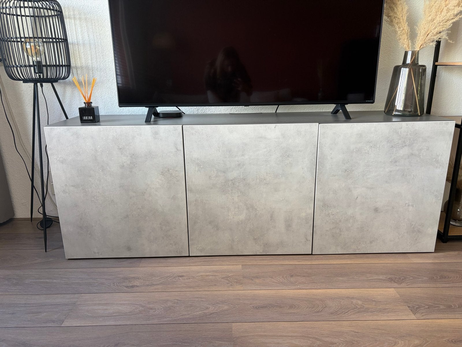 IKEA Besta TV-meubel/dressoir grijs 180x42x64 cm, Ophalen, 150 tot 200 cm, Zo goed als nieuw, Minder dan 100 cm