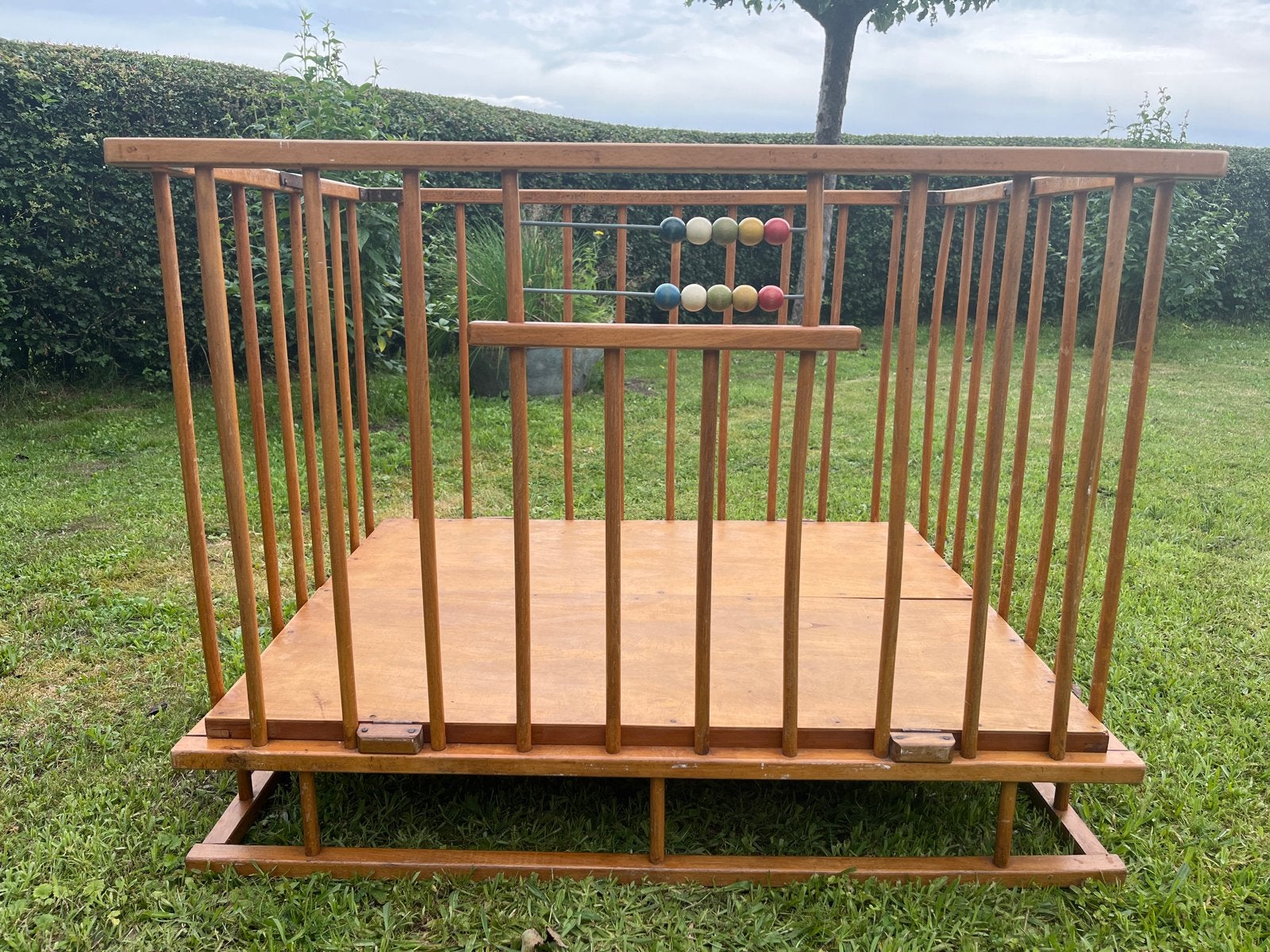Vintage houten box met houten kralen, jaren 60, Ophalen, Gebruikt, Vierkant