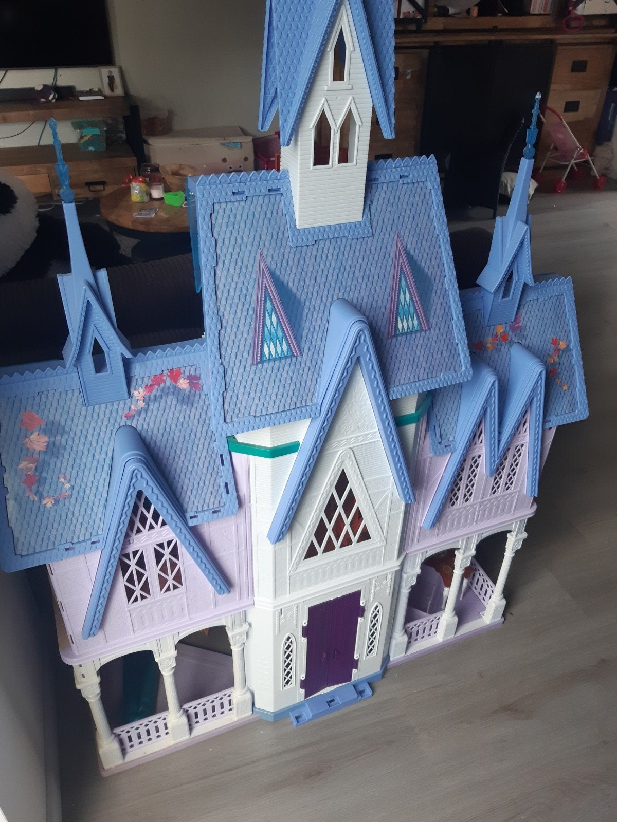 Groot Frozen Kasteel Poppenhuis, Kinderen en Baby's, Speelgoed | Poppenhuizen, Ophalen, Zo goed als nieuw, Poppenhuis