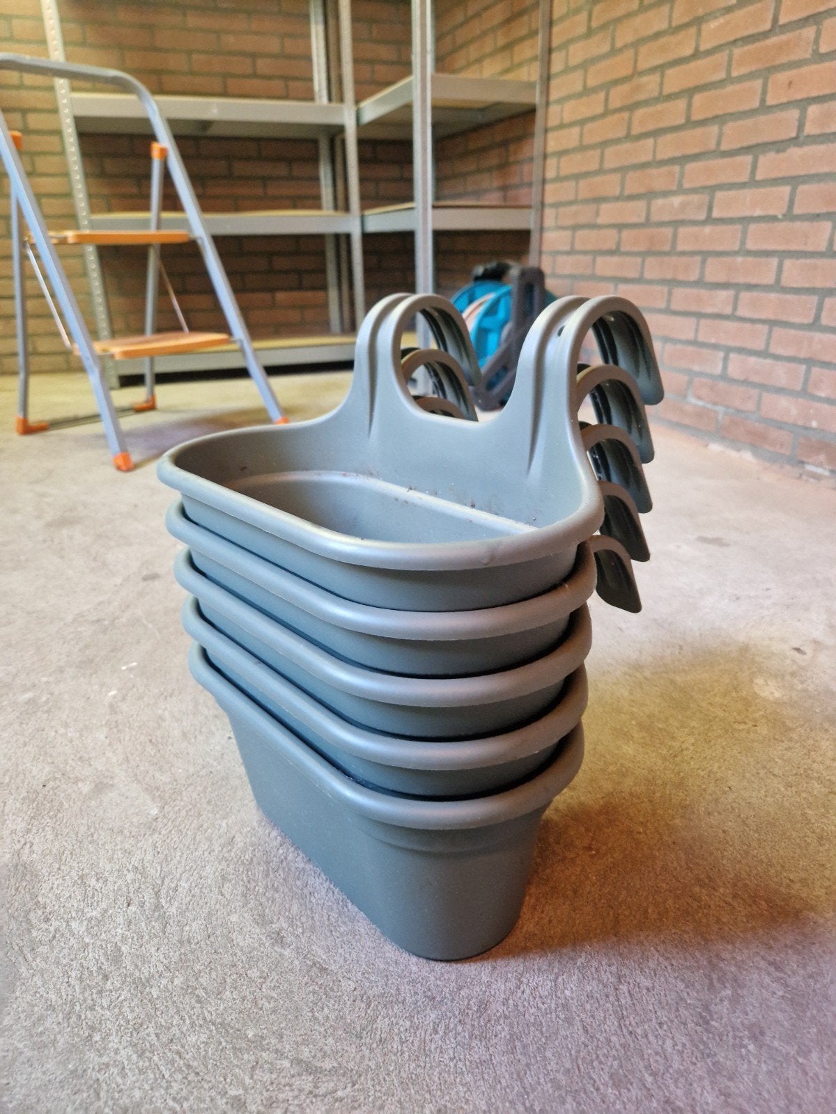 Set van 5 grijze balkon bloembakken, Tuin en Terras, Kunststof, Gebruikt, Minder dan 30 cm, Minder dan 60 cm