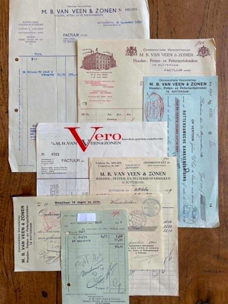 Rotterdam; 7 facturen M.B. v. Veen hoeden-pettenfabriek 1928, Verzamelen, Ophalen of Verzenden, 1920 tot 1940, Gelopen, Zuid-Holland