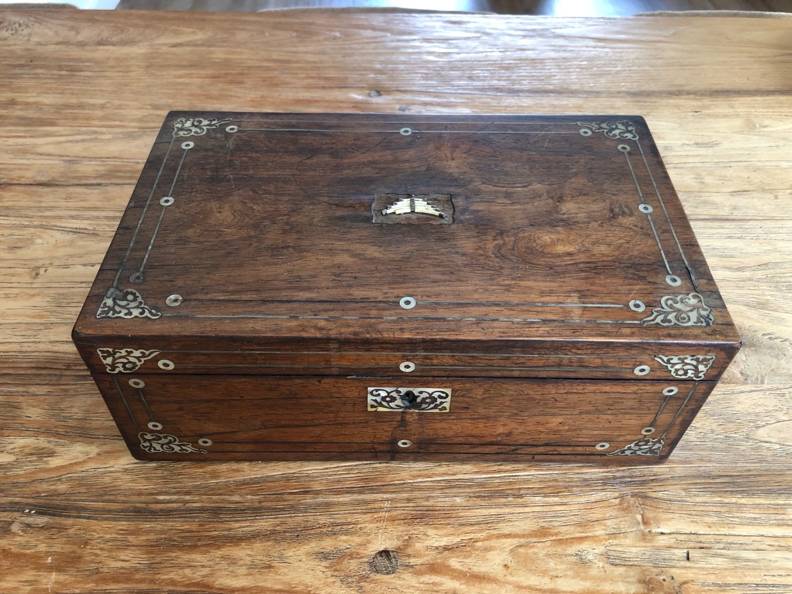 Antieke houten kist met parelmoer inleg, Ophalen