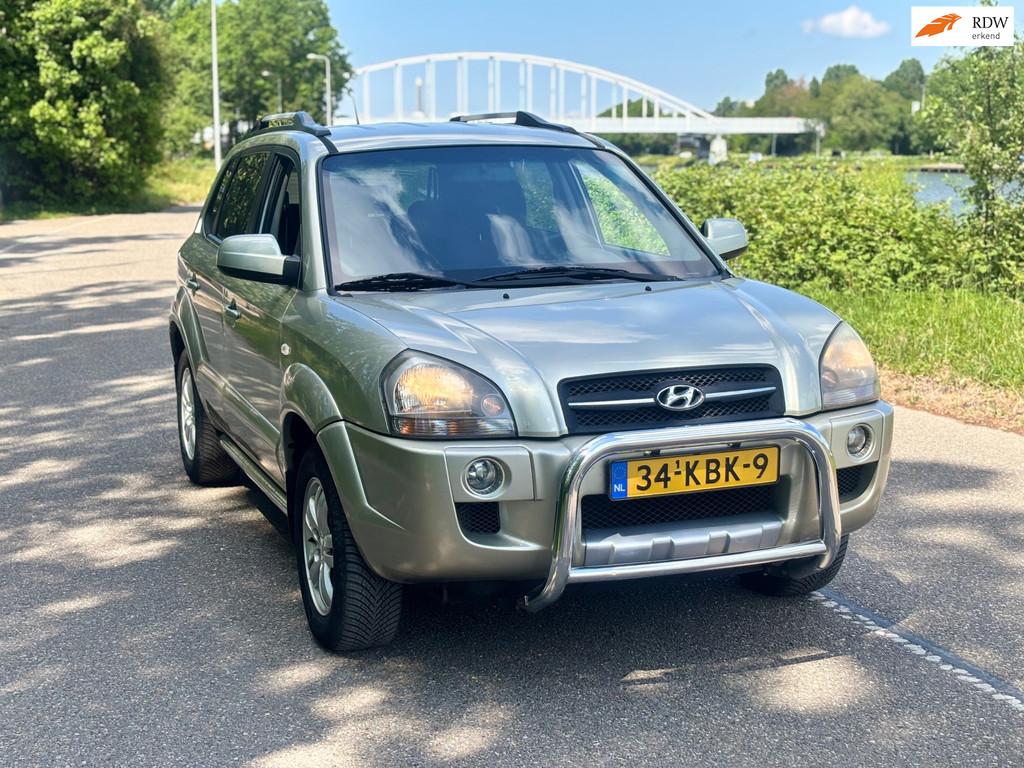 Hyundai Tucson 2.0i Style Cross AC, Auto's, Hyundai, 4 cilinders, Handgeschakeld, Tucson, Te koop