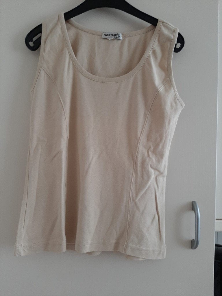 Topje (3), Kleding | Dames, Tops, Beige, Maat 42/44 (L), Ophalen of Verzenden, Zo goed als nieuw