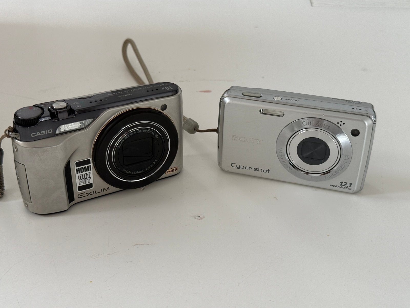 Casio EX-F100 & Sony DSC-W230 Digitale Camera's (zonder lade, Casio, Gebruikt, Verzenden, Sony