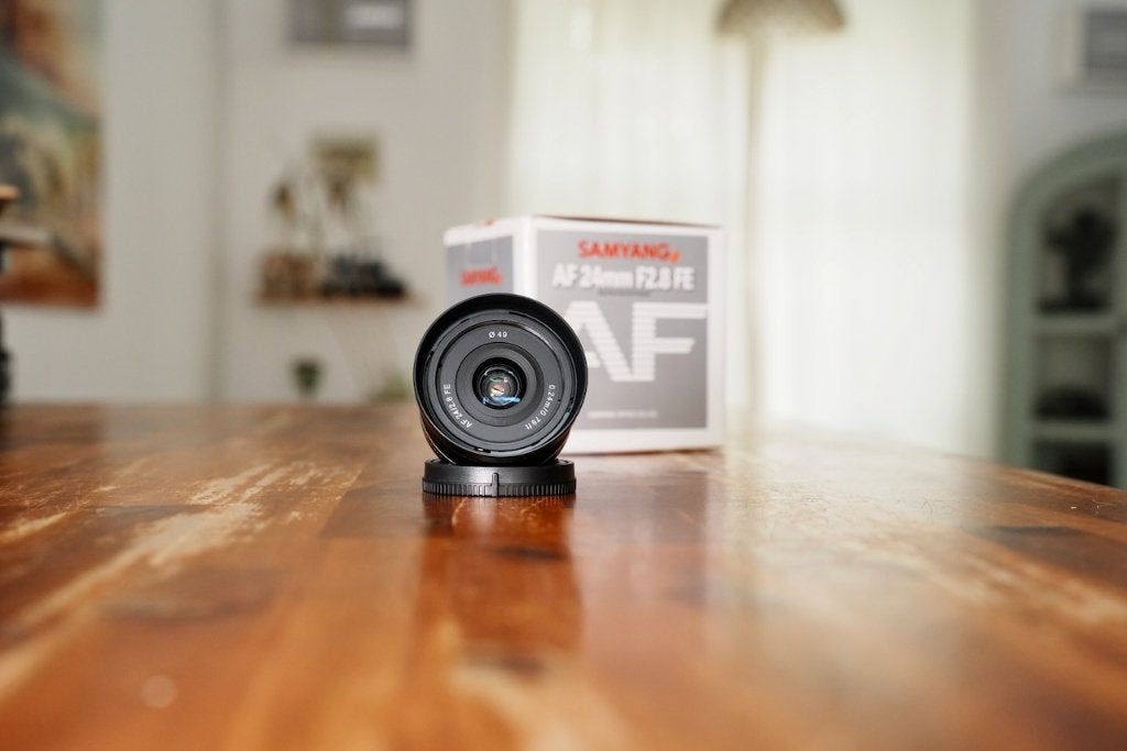 Samyang AF 24mm F2.8 FE Sony E-mount pancake lens, Audio, Tv en Foto, Ophalen of Verzenden, Zo goed als nieuw, Groothoeklens