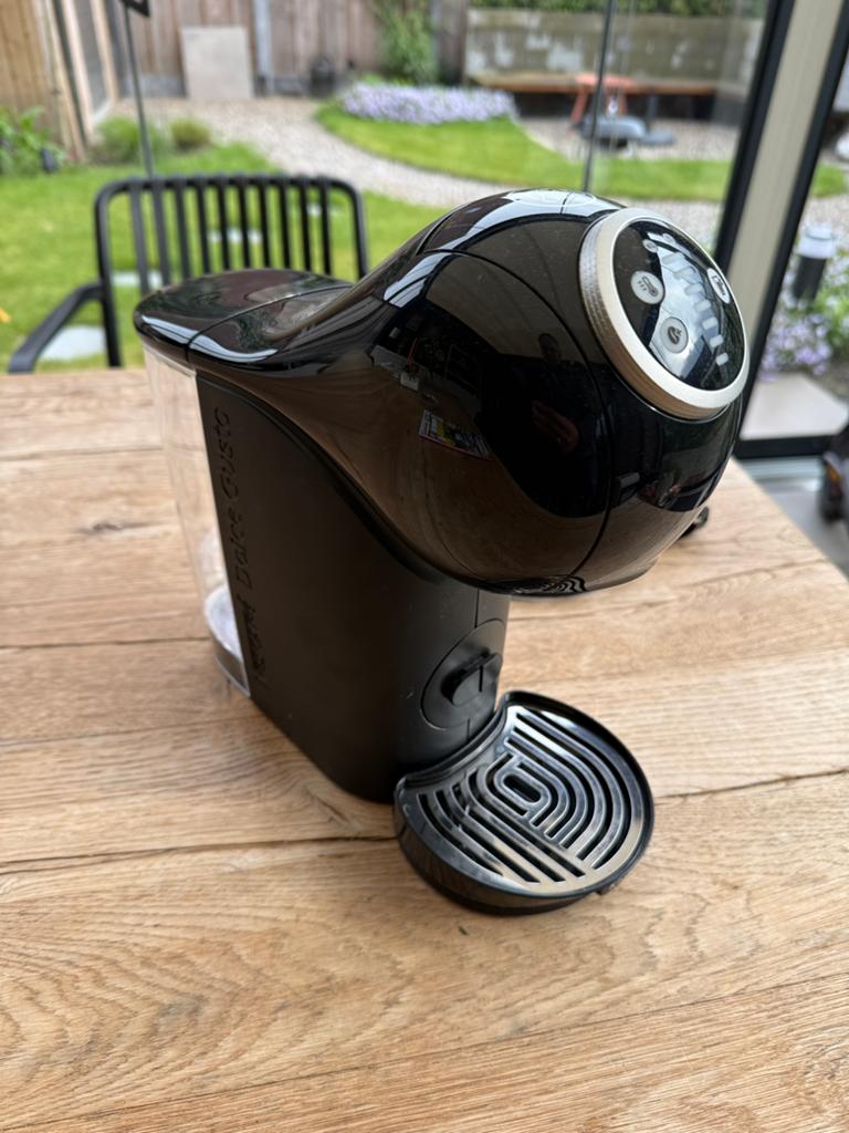 Nescafe Dolce Gusto Genio S, Witgoed en Apparatuur, Ophalen, Zo goed als nieuw, Koffiemachine