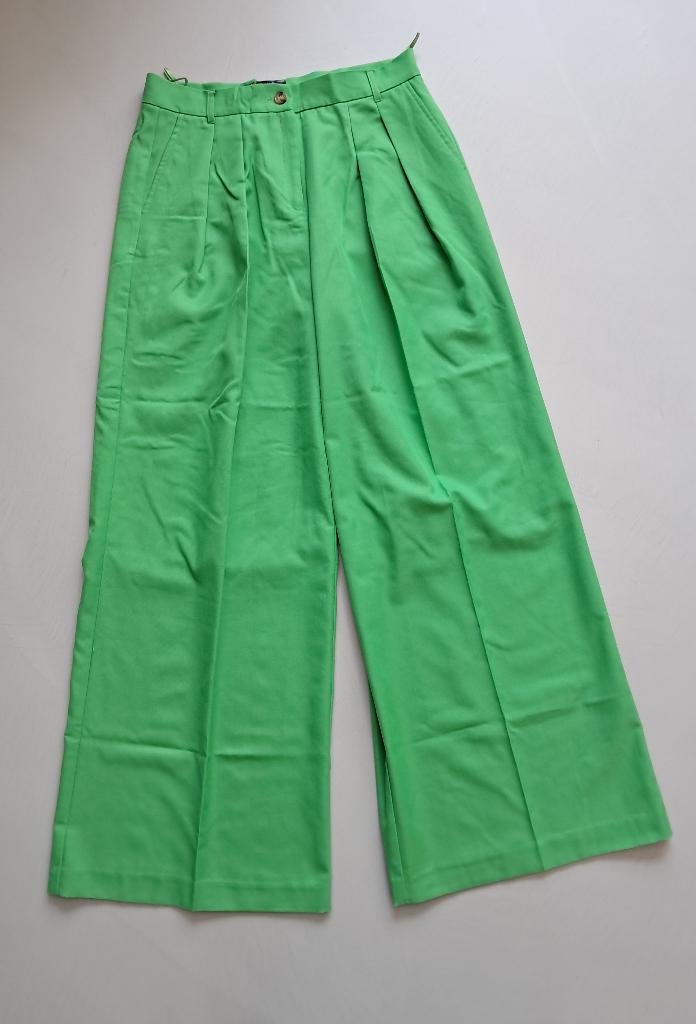 Broek King Louie maat M groen wijd nieuw, Kleding | Dames, Maat 38/40 (M), Nieuw, Ophalen of Verzenden, King Louie