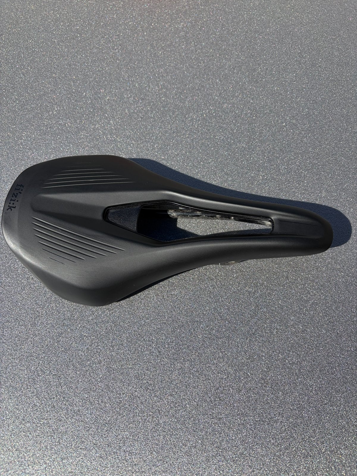 Fizik Vento Argo R1 140mm Zadel - Racefiets Zadel Nieuw, Ophalen of Verzenden, Zo goed als nieuw, Zadel, Racefiets