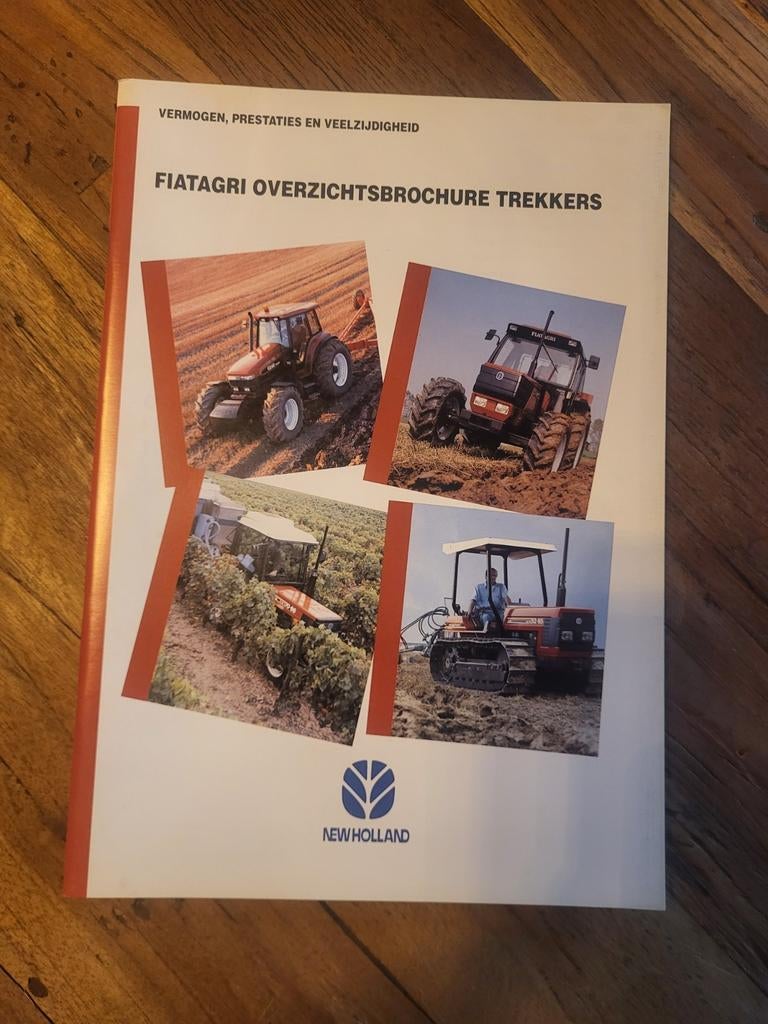 tractor folder Fiatagri overzichtsbrochure trekkers, Ophalen of Verzenden, Zo goed als nieuw