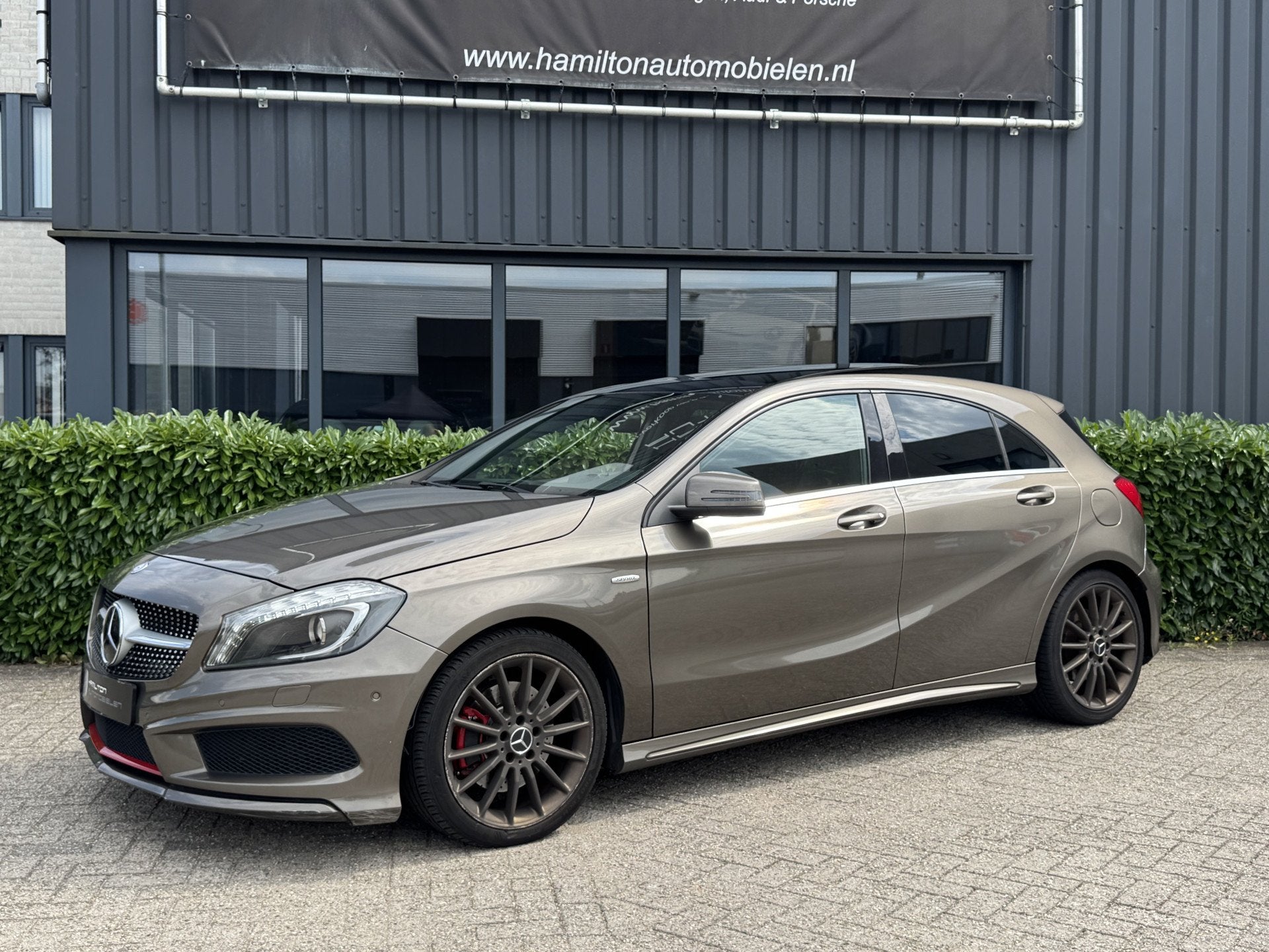 Mercedes-Benz A-Klasse 250 AMG 211pk Aut. Sport Ambition Xen, Bi-Xenon koplampen, Gebruikt, Zwart, 4 cilinders