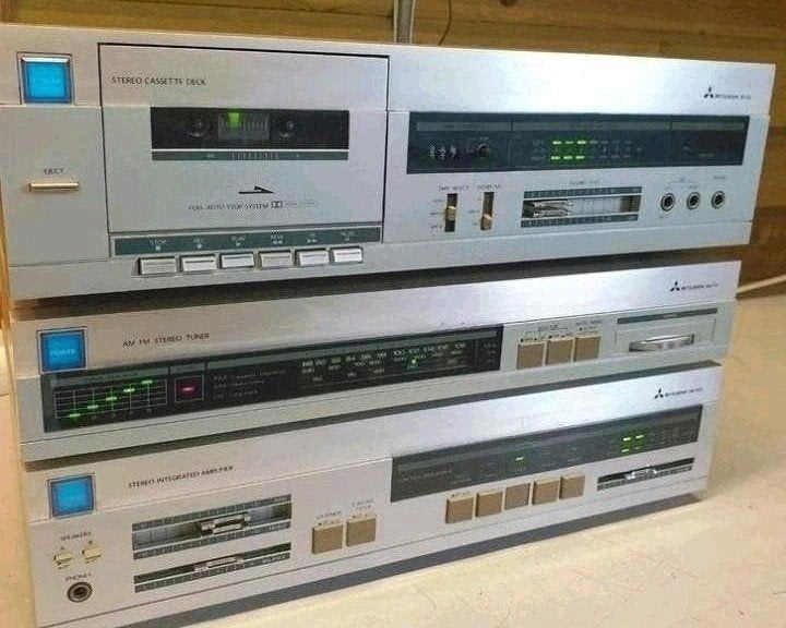 Mitsubishi set versterker da-u12 tuner da-f12 cass.deck dt12, Audio, Tv en Foto, Ophalen of Verzenden