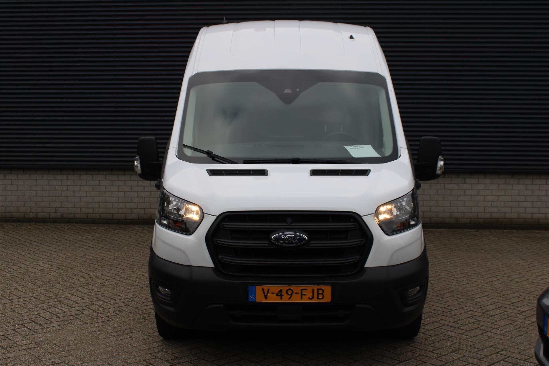 Ford Transit I GB 350 L4H3 TDCi 105pk RWD Trend I Camera ach, Auto's, Bestelauto's, 4 cilinders, 2800 kg, Wit, Bedrijf