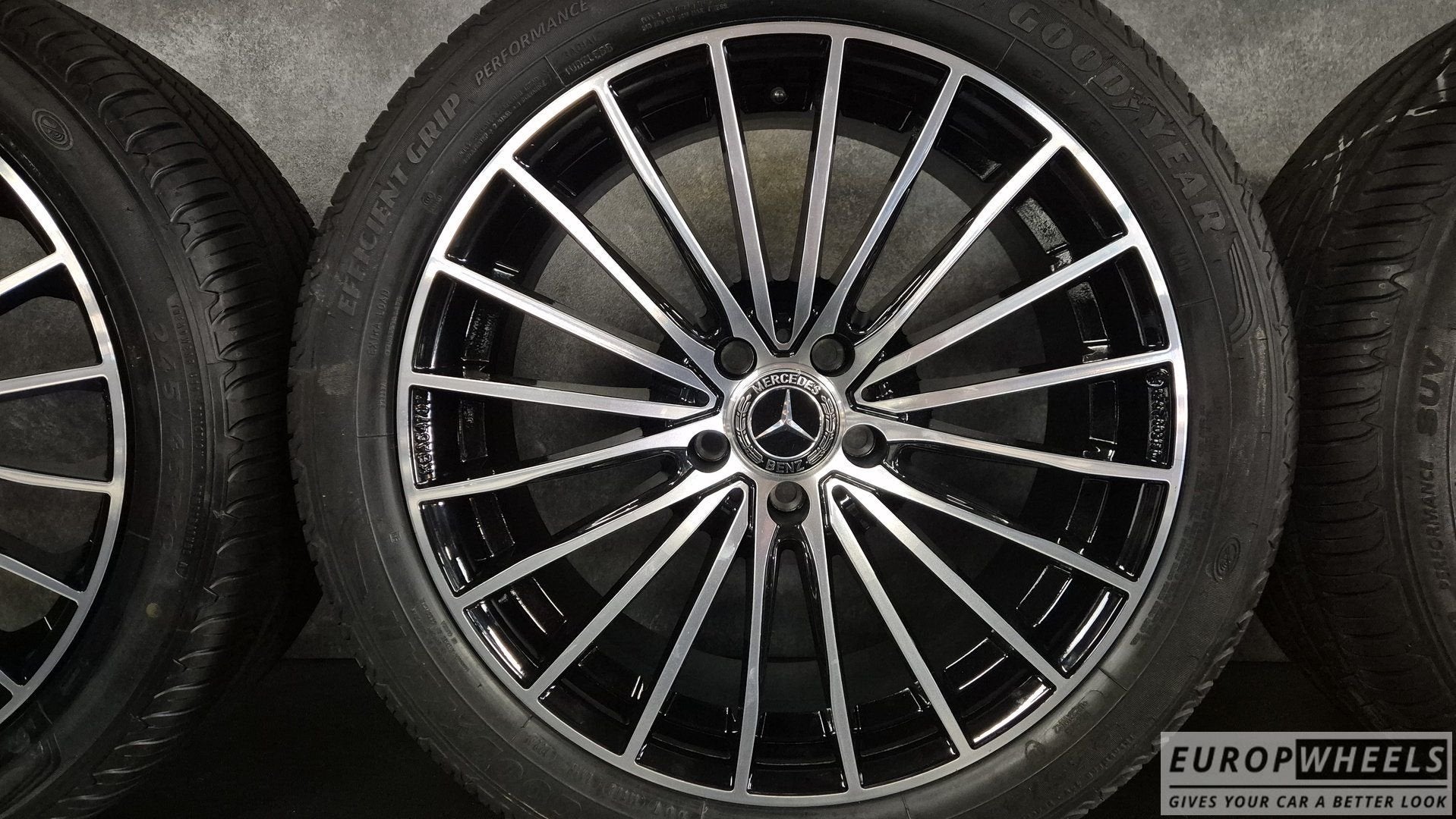 19 inch Mercedes Vito W639 W447 Zomerbanden Goodyear 245 45, 19 inch, -, -, Banden en Velgen