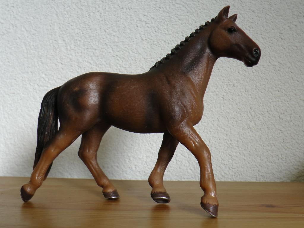 Paard in nieuwstaat (Merk Schleich?), Ophalen of Verzenden, Zo goed als nieuw