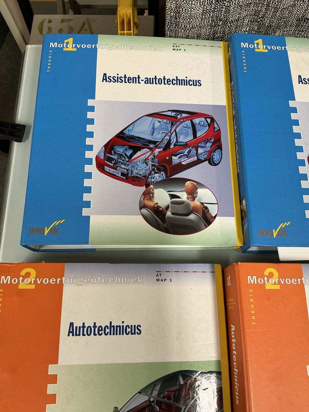 Oude opleiding autotechnicus boeken (Innovam), Ophalen of Verzenden, Beta, Gelezen, MBO