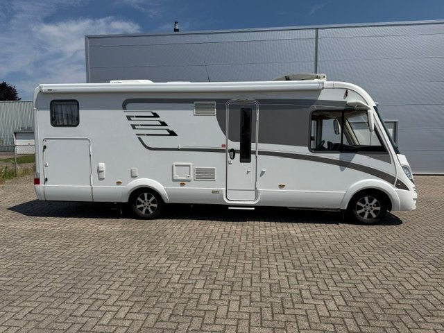 Hymer ML i 620 levelsysteem airco (bj 2015), Verwarmde buitenspiegels, Startonderbreker, 7 tot 8 meter, Bedrijf