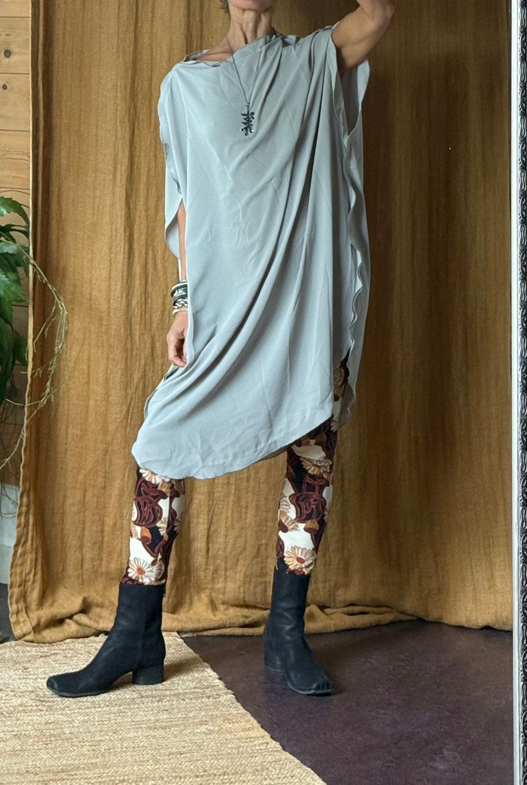 Uniek designer mooie tuniekjurk grey Grieks  vib m, Maat 38/40 (M), Nieuw, Ophalen of Verzenden, Grijs