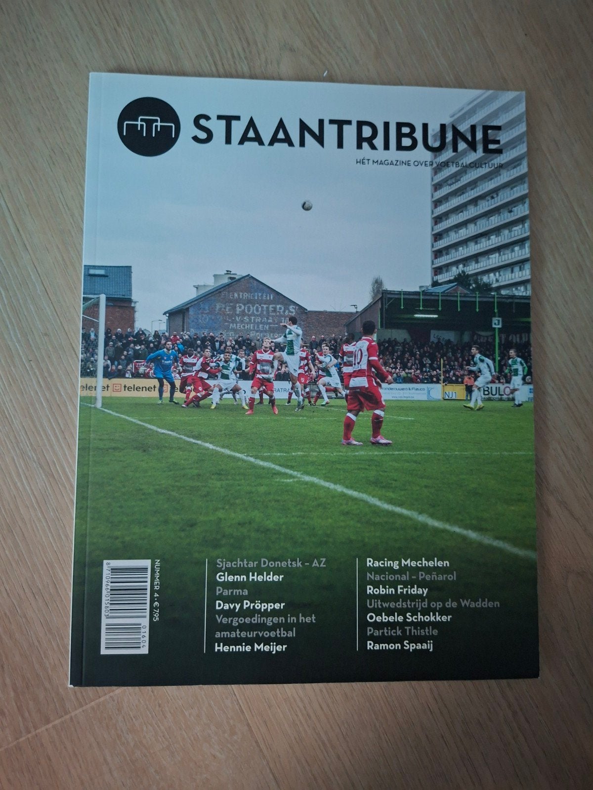 Staantribune Magazine NR 4, Ophalen of Verzenden, Buitenlandse clubs, Boek of Tijdschrift