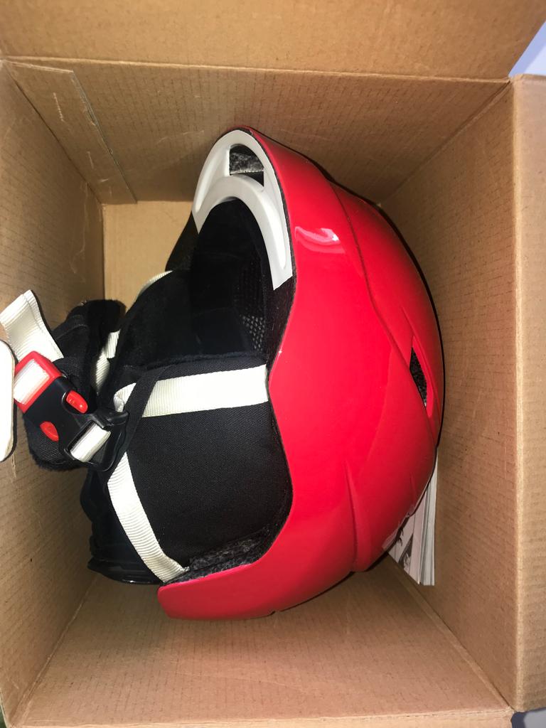 Kind Fietshelm Rood Stoer ski snowboard schaats helm, Ophalen of Verzenden, Zo goed als nieuw, S, Jongen of Meisje