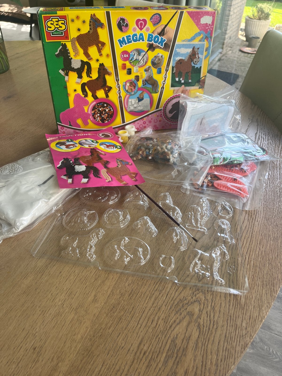 SES Mega Box Paarden Knutselset - Nieuwstaat, Kinderen en Baby's, Ophalen of Verzenden, Zo goed als nieuw, Knutselen