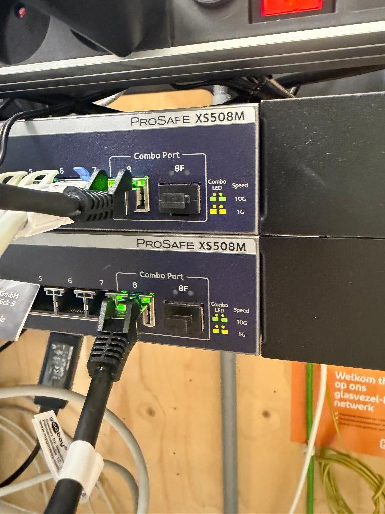 Netgear XS508M - 8x RJ45 10GBe switch, Computers en Software, Netwerk switches, Ophalen of Verzenden, Zo goed als nieuw