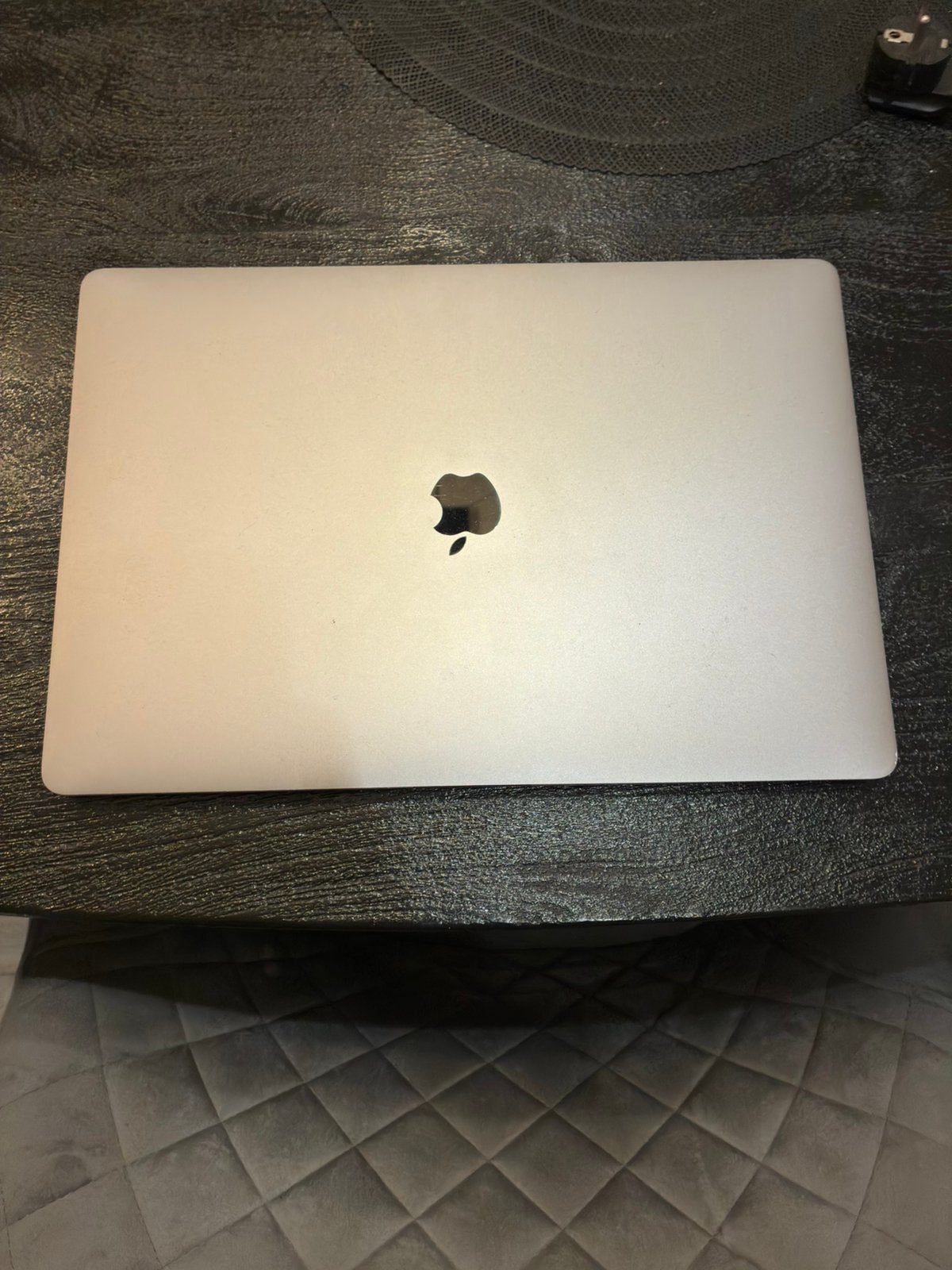 Macbook pro 2019, 1 TB of meer, Zo goed als nieuw, 16 inch, 3 tot 4 Ghz