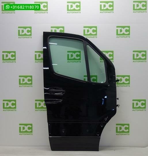 Mercedes Sprinter W907 ('18-'23) Voorportier rechts zwart, Gebruikt, Deur, Mercedes-Benz, Ophalen of Verzenden
