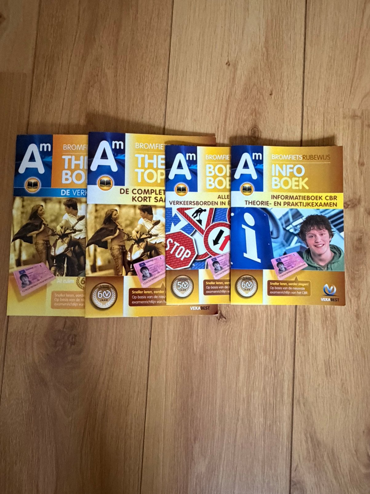 VekaBest AM scooter theorieboeken – compleet pakket, Ophalen, Zo goed als nieuw