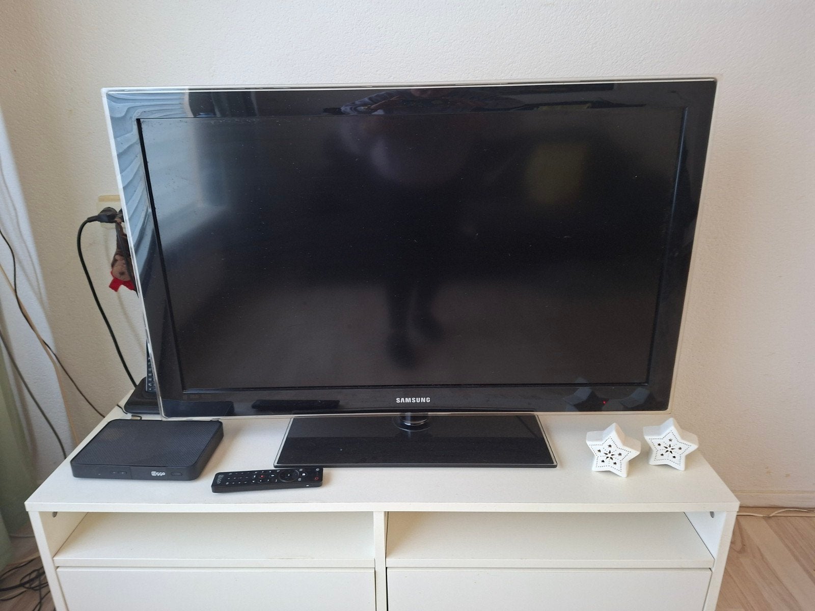 Samsung TV met TV meubel, Ophalen, 100 cm of meer, 50 Hz, Samsung