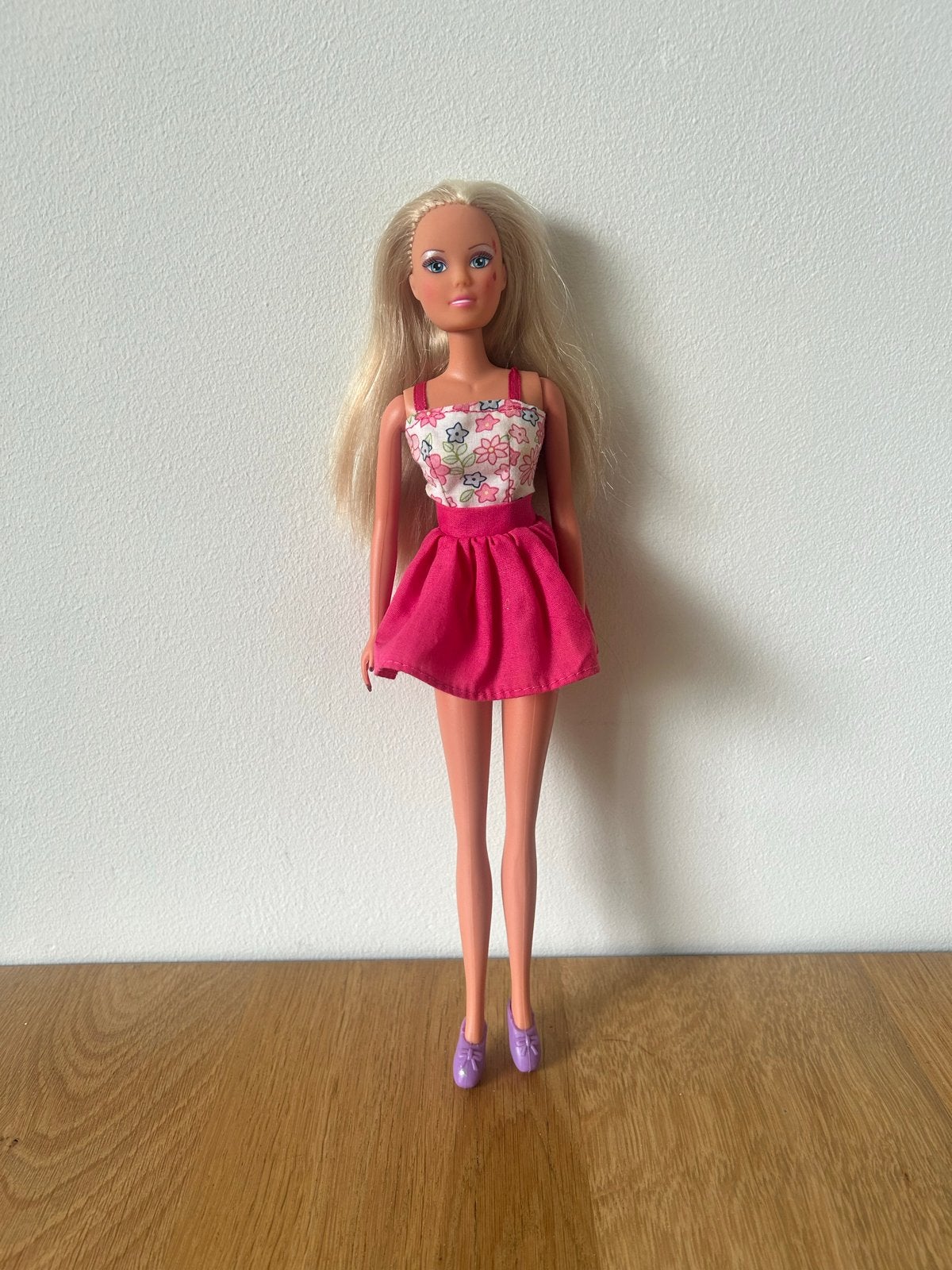 Steffi Love pop met roze/bloemen jurk, Ophalen, Gebruikt, Overige typen