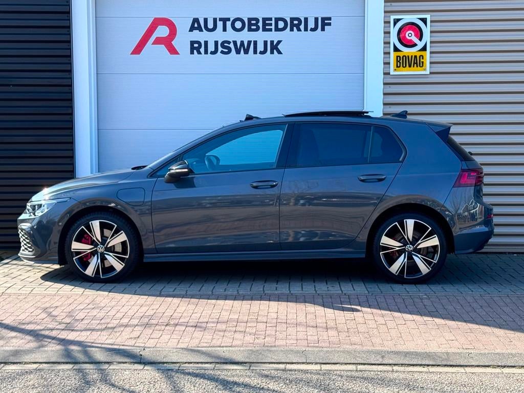 Volkswagen Golf 1.4 eHybrid GTE Pano/Matrix/Camera, 12 maanden, Gebruikt, Euro 6, 4 cilinders