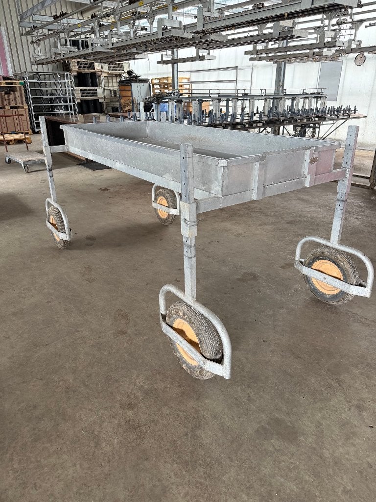 aluminium oppot tafel, Ophalen, Zo goed als nieuw