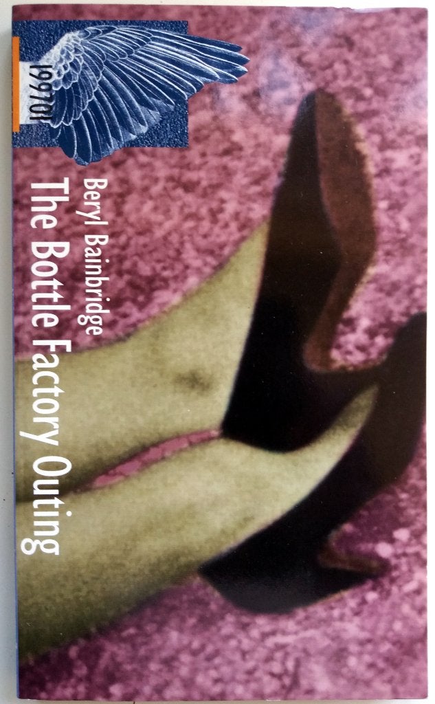 Beryl Bainbridge - The Bottle Factory Outing (Ex.2) (ENGELST, Ophalen of Verzenden, Gelezen, Fictie