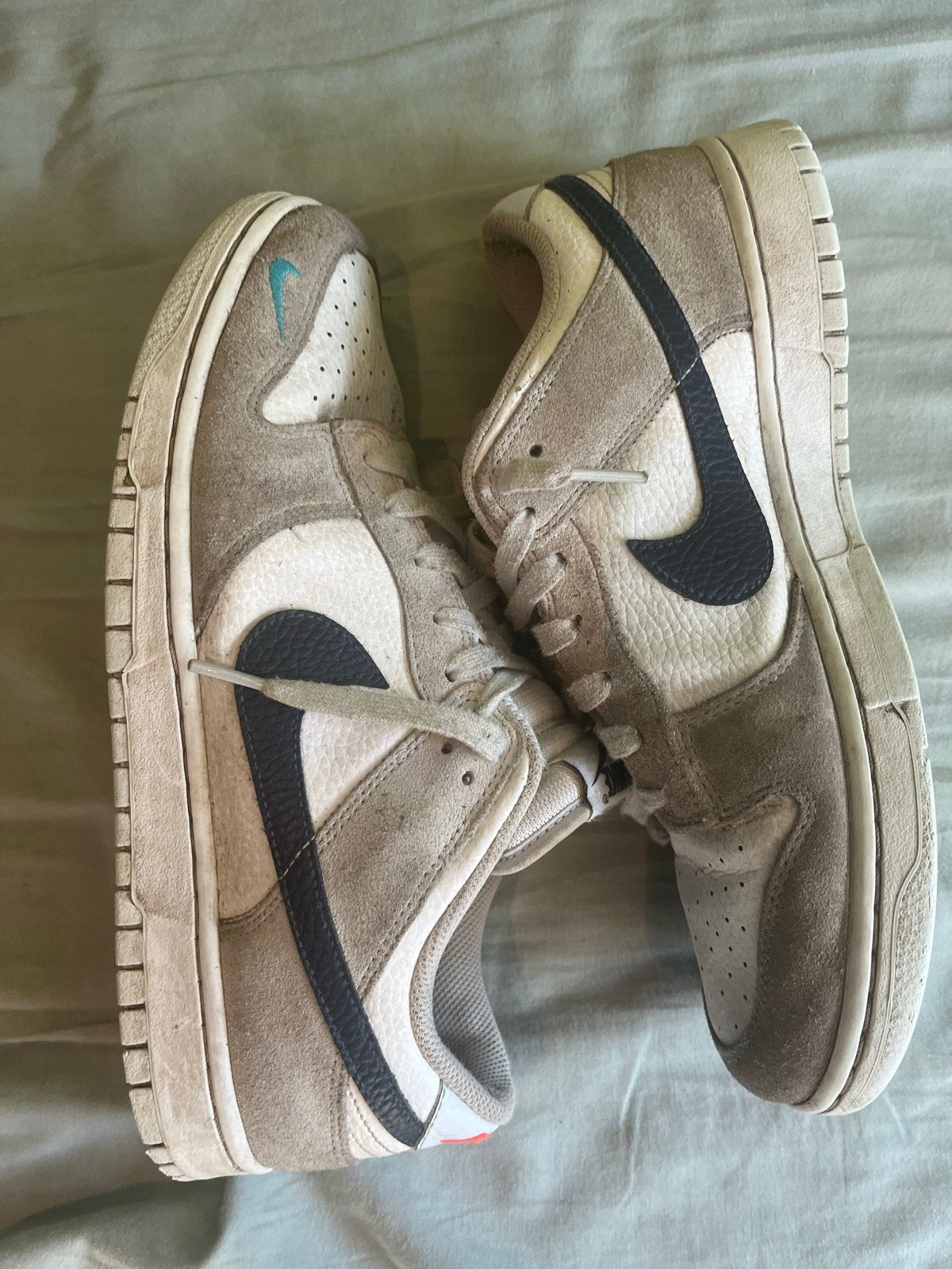 Nike Dunk Low Disrupt 2 'Pale Ivory', Ophalen of Verzenden, Grijs, Sneakers of Gympen, Zo goed als nieuw