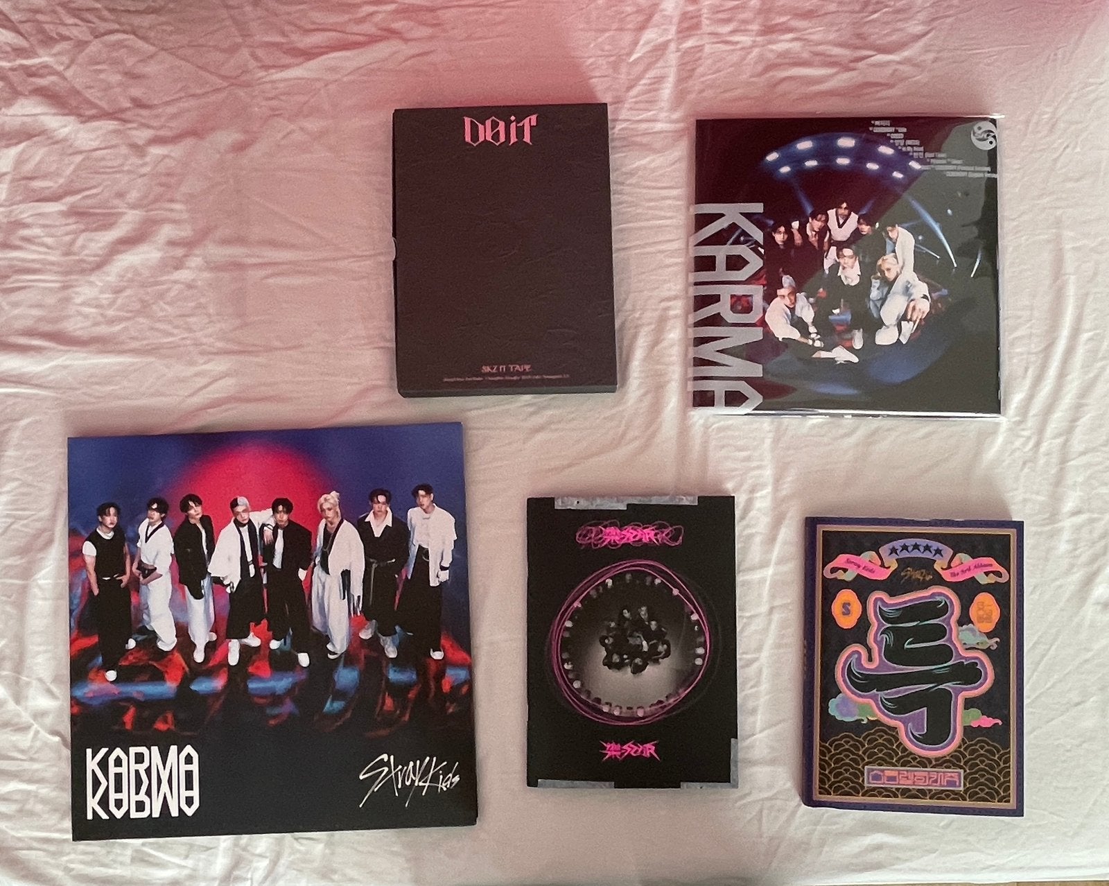 Diverse Stray Kids albums, Ophalen, Zo goed als nieuw, Pop