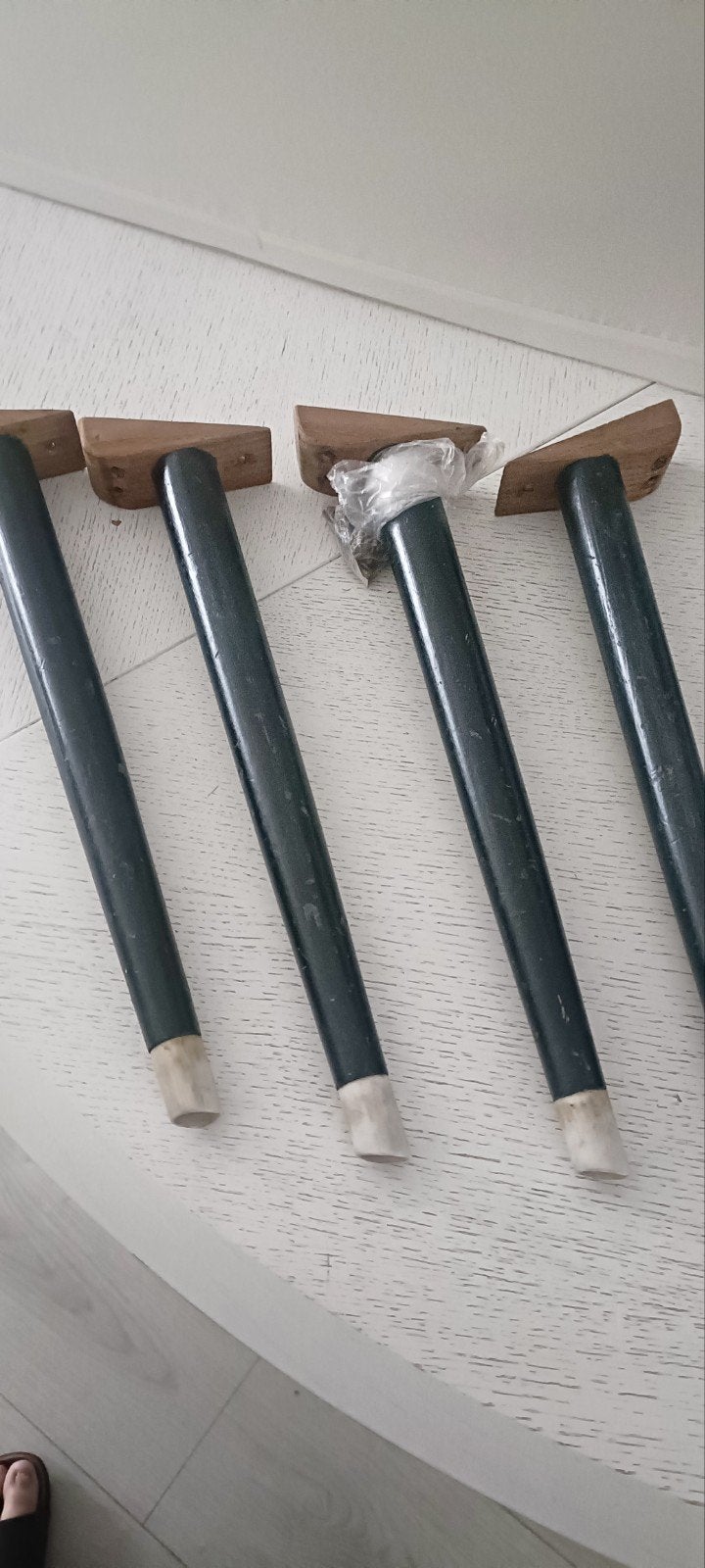 4 Vintage Meubelpoten - Donkergroen met Houten Bevestiging, Tafelpoot, Gebruikt, Vintage, Minder dan 50 cm