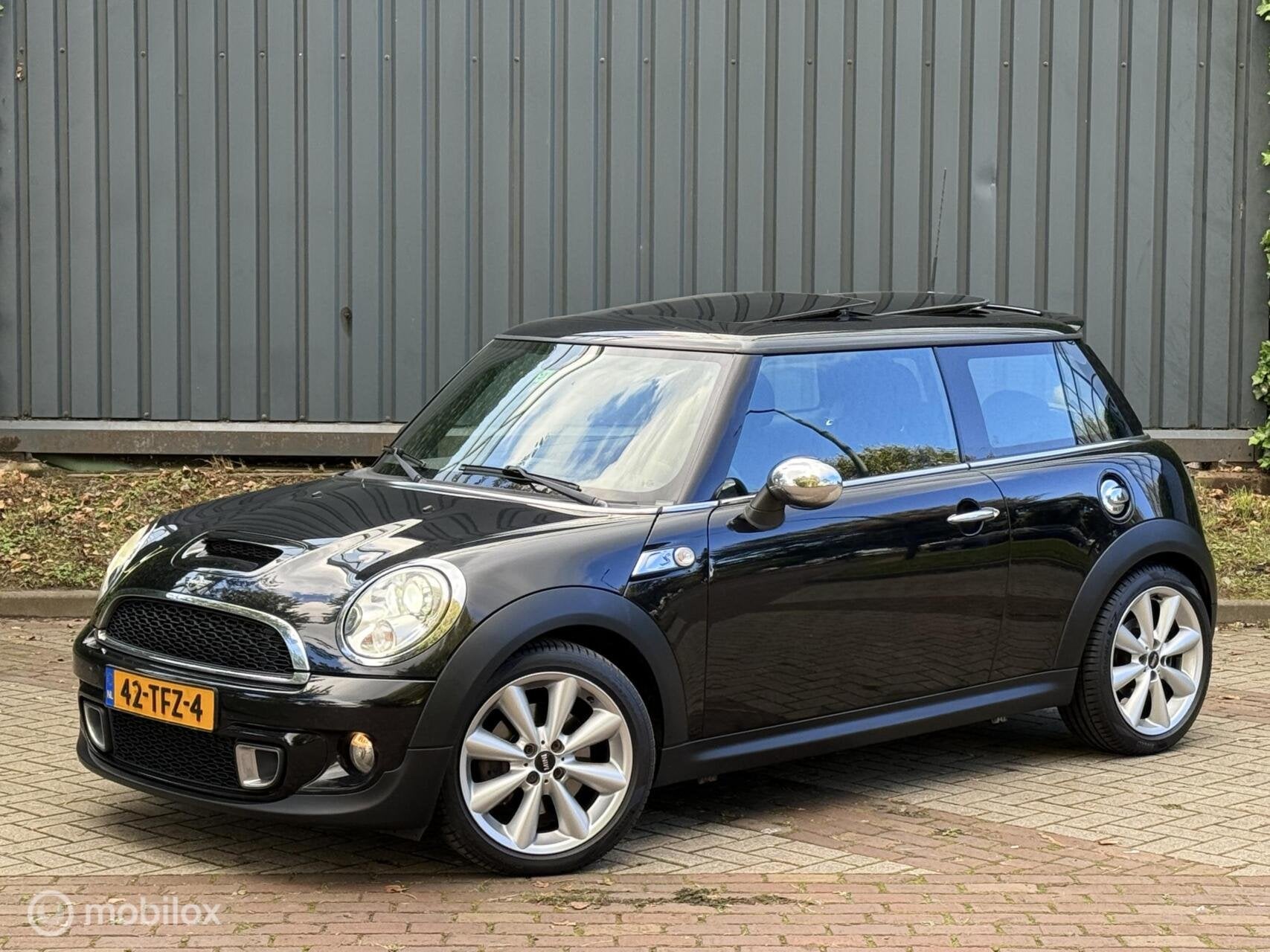 Mini 3-Deurs 1.6 Cooper S 10 Years IIPano|Stoelverw|Automaat, Auto's, Euro 5, Gebruikt, Zwart, 4 cilinders