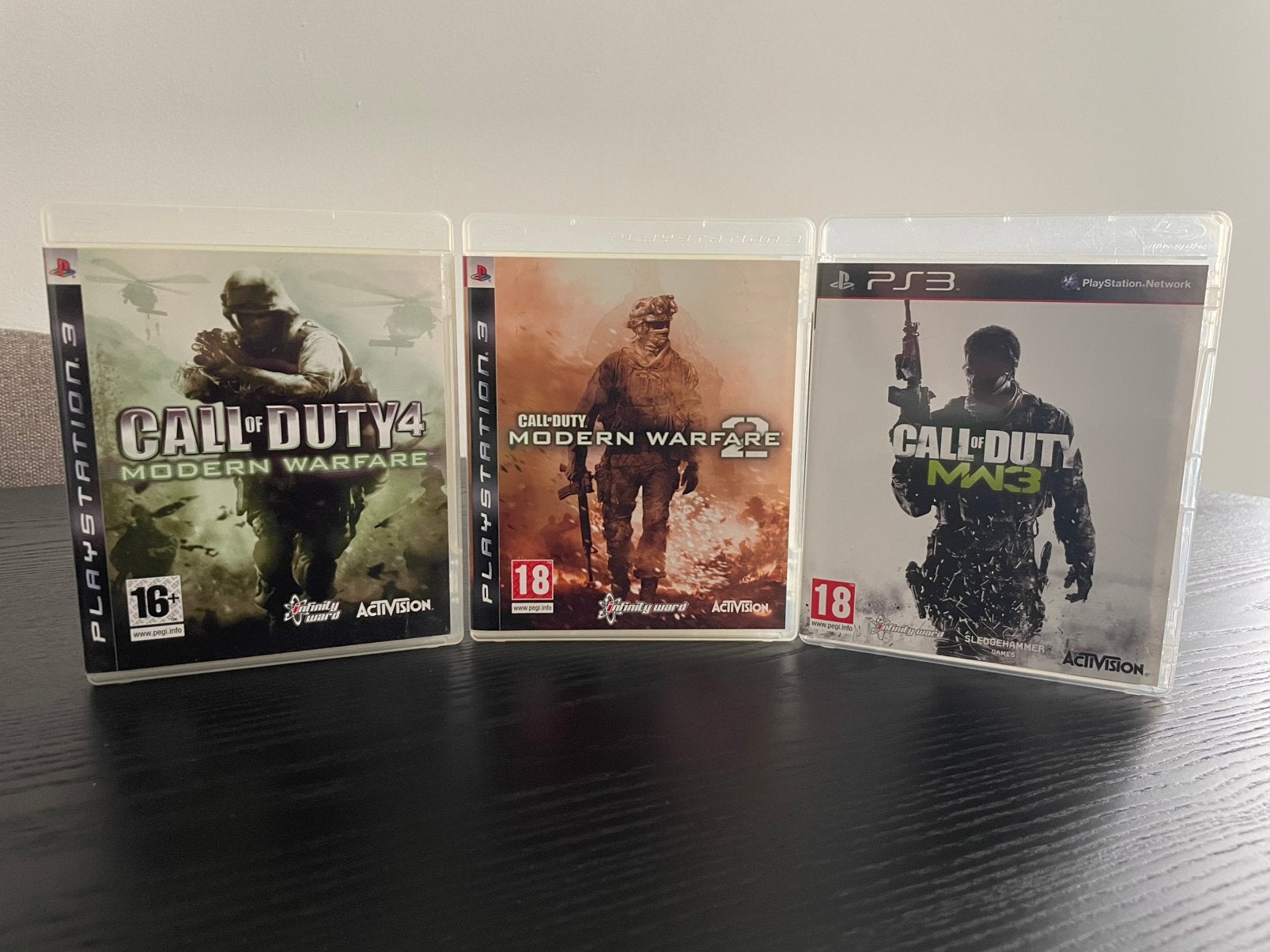 Call of Duty: Modern Warfare 1, 2 & 3 trilogie [PS3], Vanaf 18 jaar, Shooter, Ophalen of Verzenden, Zo goed als nieuw